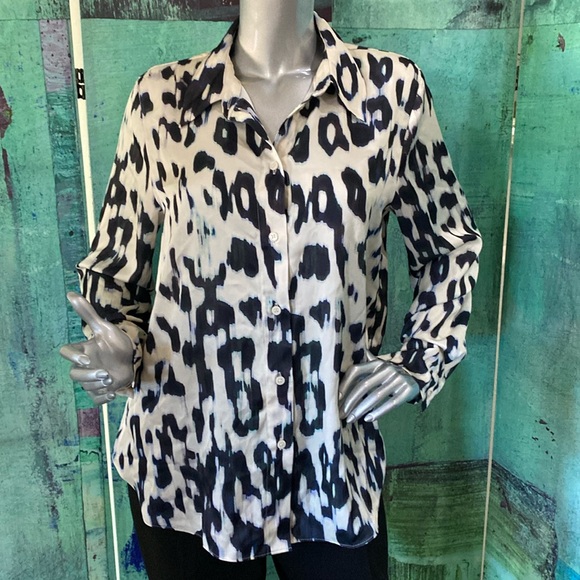 H&M Career Longsleeve Shirt - Picture 1 of 7